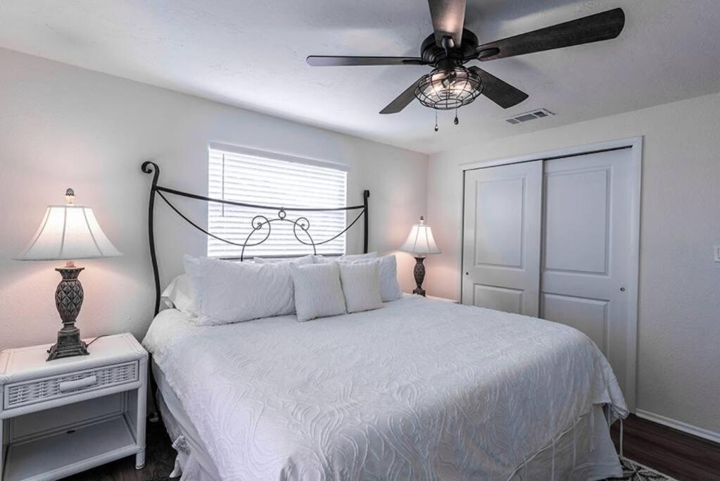 Your Tranquil Escape Is Found Directly On The Beach At The Serenity Beach Condo. Siesta Key Exterior foto